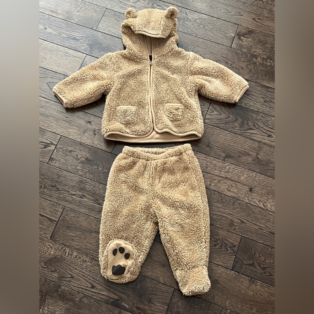 🧸BABY GAP 3-6 months Sherpa cozy bear set